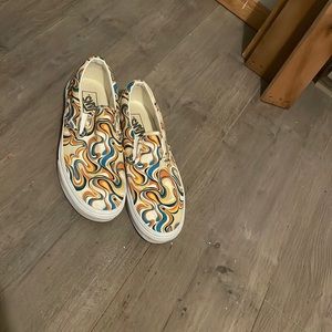 Brand new vans quirky pattern